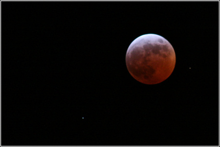 Red Eclipse / Czerwone zaćmienie Red Eclipse / Czerwone zaćmienie