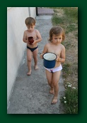 It was very hot and dry so Ala and Kuba helped watering the flowers